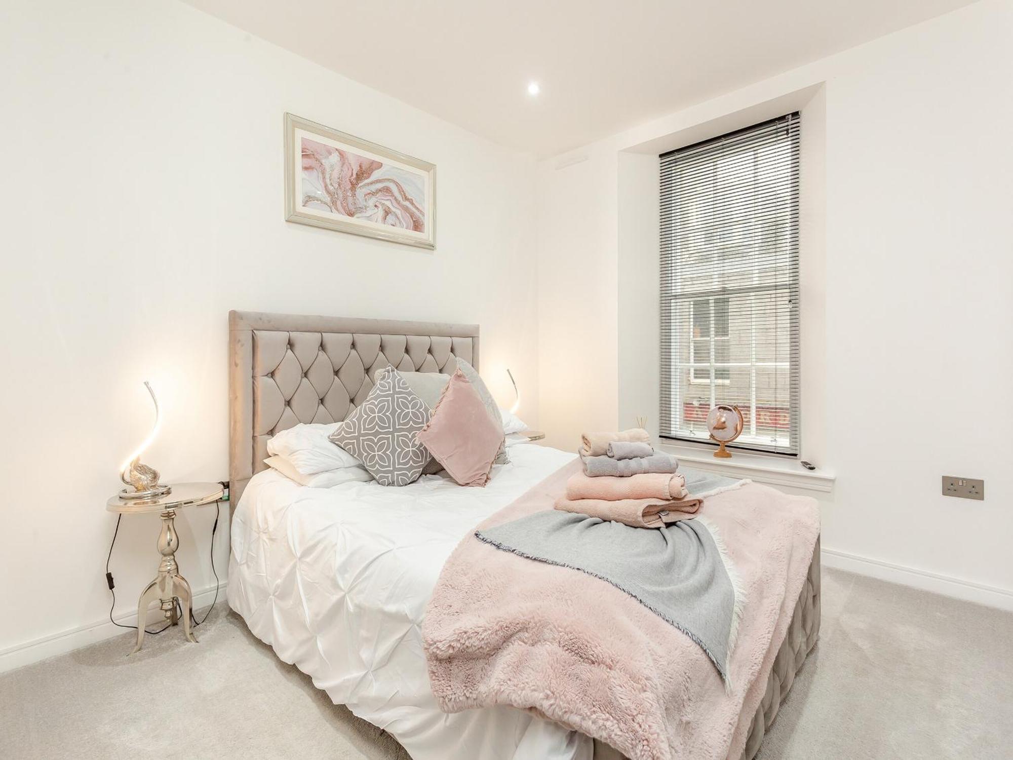 Spire View Villa Абърдийн Екстериор снимка